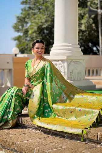 Perrot soft banarasi silk blend meenakari weaving saree with unstitched blouse