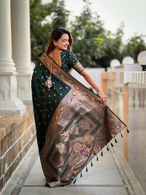Green soft banarasi silk blend meenakari weaving saree with unstitched blouse 2