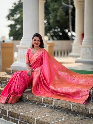 Gajari soft banarasi silk blend meenakari weaving saree with unstitched blouse 4
