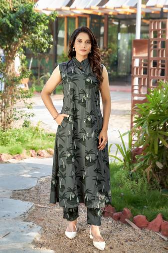 Mojilaa women's dark grey rayon nature party co-ord set