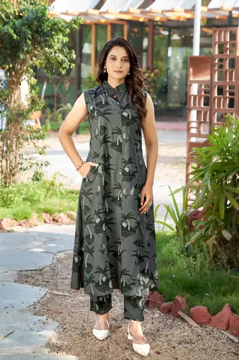 Mojilaa women's dark grey rayon nature party co-ord set