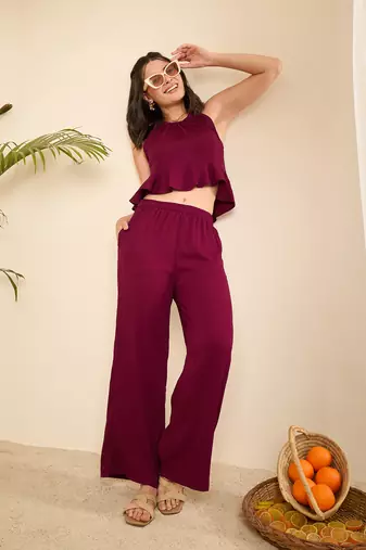 Winered women purple halter neck crop top and pant co-ord set