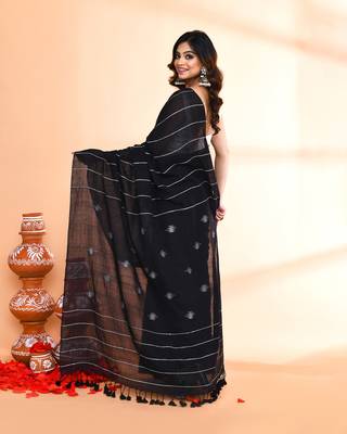 black hand work cotton jamdani saree with blouse piece 5