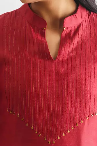 Maroon threadwork chanderi silk kurta (with slip)