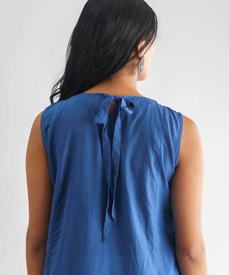 Blue beaded cotton silk kurta with potli button detail 3