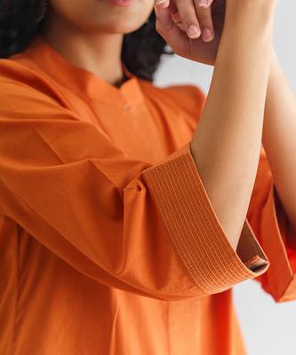 Orange stitched detail high low cotton kurta 3