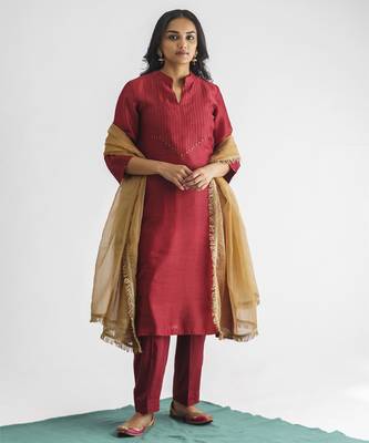 Maroon threadwork chanderi silk kurta with pant and dupatta 1