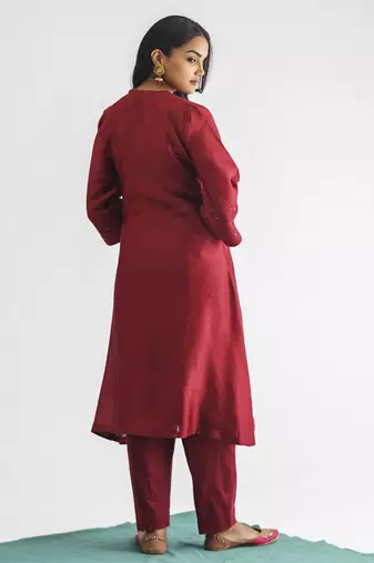 Maroon threadwork chanderi silk kurta with pant and dupatta
