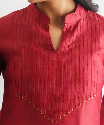 Maroon threadwork chanderi silk kurta with pant and dupatta 5
