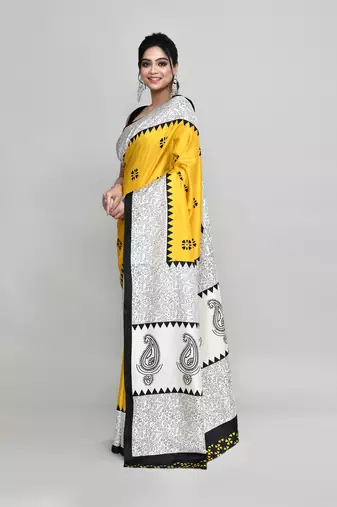 Piyari fashion golden printed saree with blouse