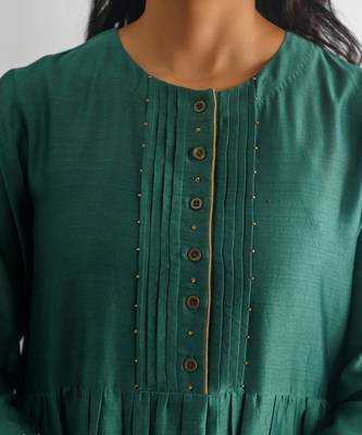 Bottle green bead and sequence work chanderi silk kurta (with slip) with pant and dupatta 4
