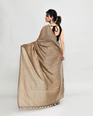 Handspun cotton beige handloom saree with blouse 5