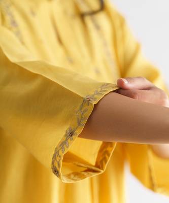 Yellow gold floral embroidery chanderi silk cotton kurta (with slip) with pant 3
