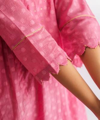 Pink hand embroidered chanderi silk kurta (with slip) with pant 2
