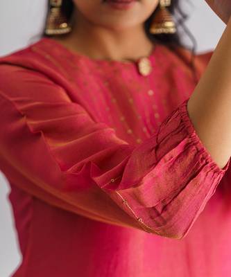Pink embrodiered georgette tissue kurta (with slip) with pant 3