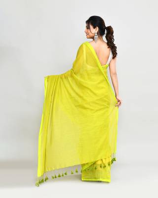 Woven's lime mulmul cotton saree with tassels without blouse 5
