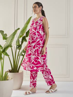 women pink cotton printed lac yoke co-ord set 2