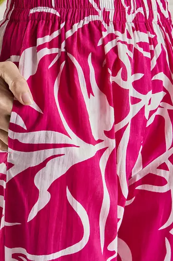 women pink cotton printed lac yoke co-ord set