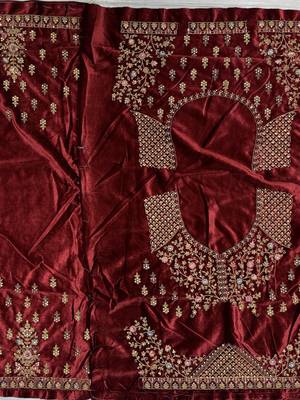 maroon embroidered velvet bridal lehenga set choli with dupatta with double dupatta 3