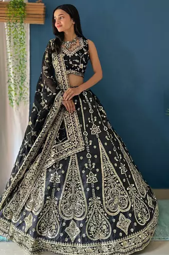 Elegant Black Silk Zari Work Lehenga Choli Set