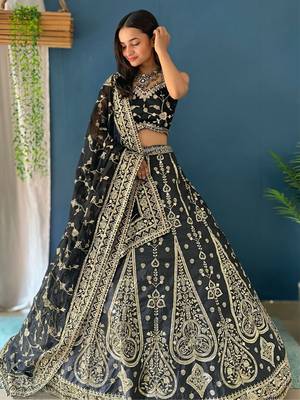 Elegant Black Silk Zari Work Lehenga Choli Set 4