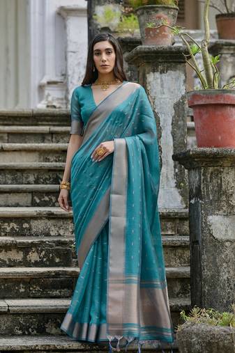 Rama zari woven butti saree with zari woven pallu