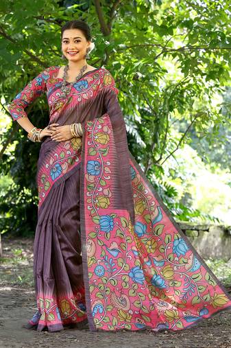 Coffee solid design saree with contrast flower printed pallu