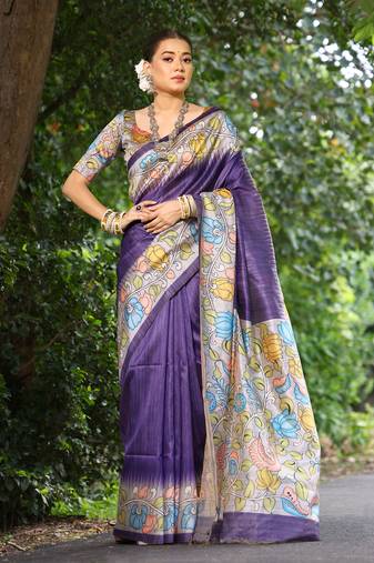 Purple solid design saree with contrast flower printed pallu