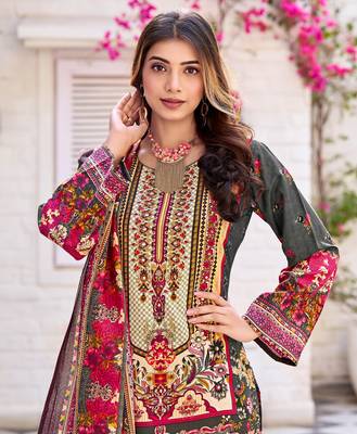 Grey cotton blend floral & leaf print pakistani style kurta with pant & printed dupatta 4