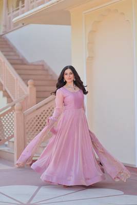 Pink chiffon anarkali flared gown with heavy dupatta 3