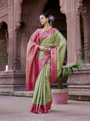 Light green munga zari silk blend kanjivaram with zig zag pattern saree 4