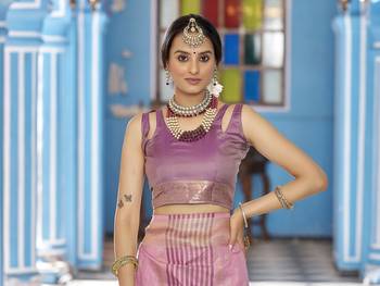 Baby pink soft silk blend butti banarasi silk blend zari jacquard work designer saree 5