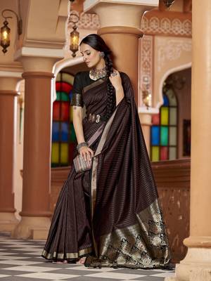 Black soft silk blend kanjivaram zari jacquard work designer saree 3