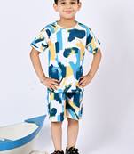 White cotton knitted abstract printed half sleeves t-shirt and shorts set for boys