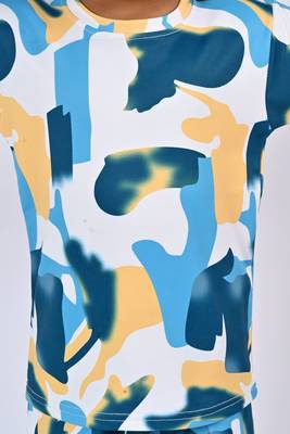 White cotton knitted abstract printed half sleeves t-shirt and shorts set for boys 5