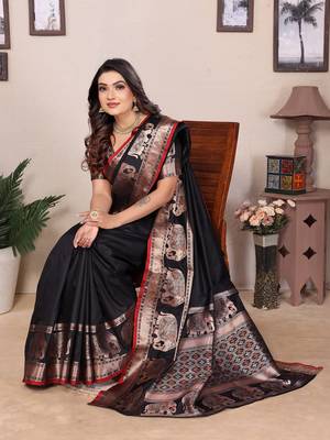 black soft silk blend solid self jacquard weaving banarasi saree 5