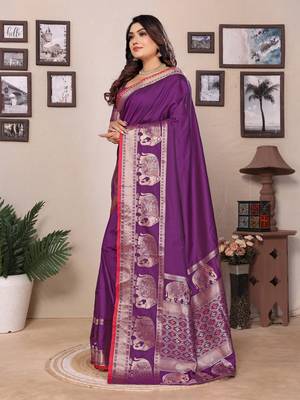 purple soft silk blend blend self jacquard weaving banarasi saree 4