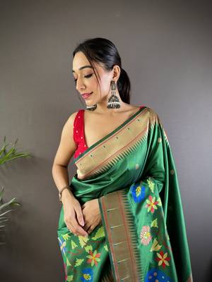 dark green soft silk blend motifs mina zari weaving paithani saree 3