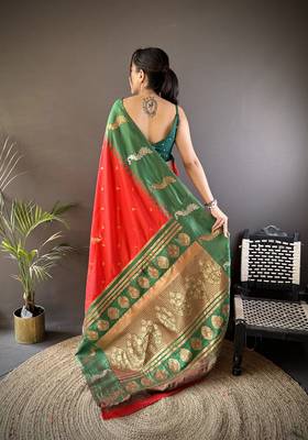 red soft silk blend butti zari weaving banarasi saree 4