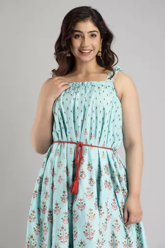 Jaipurite Women's Sleeveless anarkali kurta in light green