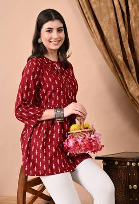 Jaipurite women's maroon printed Casual kruti in rayon 4
