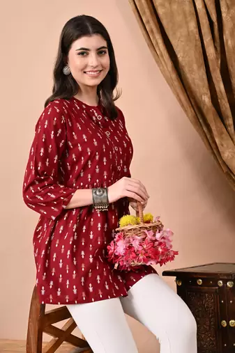 Jaipurite women's maroon printed Casual kruti in rayon