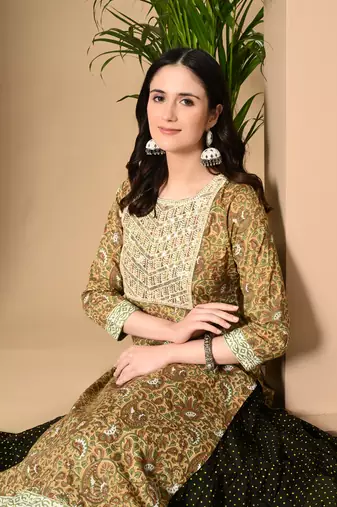 Jaipurite Women embroidered paisley print straight kurta in light yellow