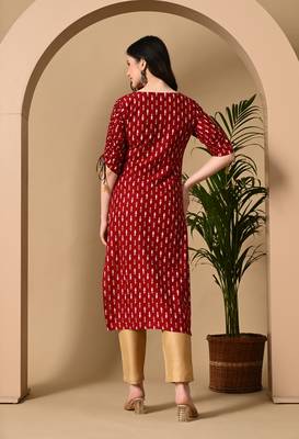 Jaipurite women stylish paisley printed straight kurta in maroon 2