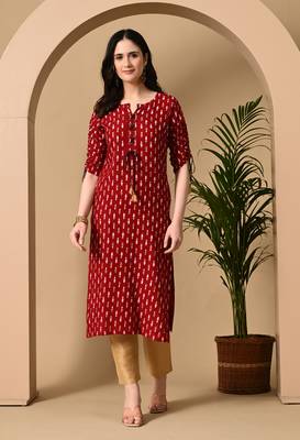 Jaipurite women stylish paisley printed straight kurta in maroon 3