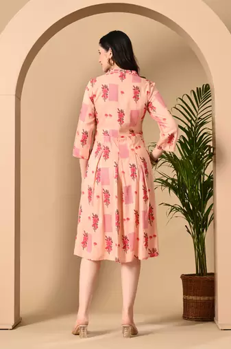 Jaipurite Women's exclusive designer floral printed kurta in pink