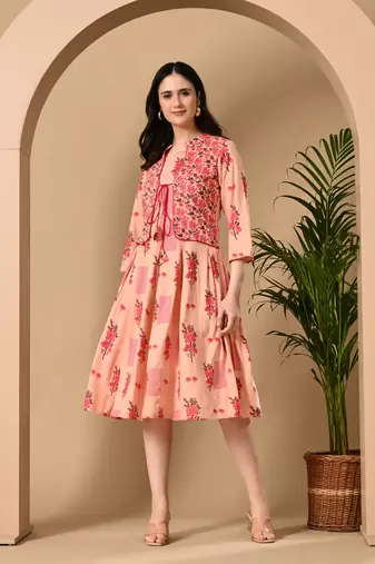 Jaipurite Women's exclusive designer floral printed kurta in pink