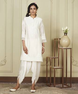 Ayanna daisy ivory short kurta with dhoti set 1