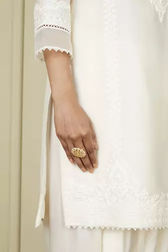 Ayanna daisy ivory short kurta with dhoti set