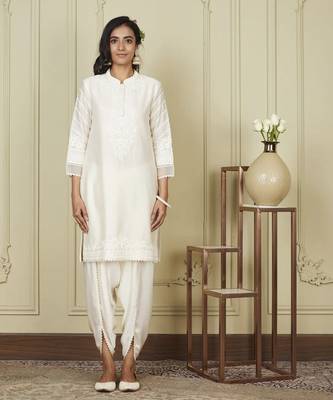 Ayika daisy ivory short kurta with dhoti set 1
